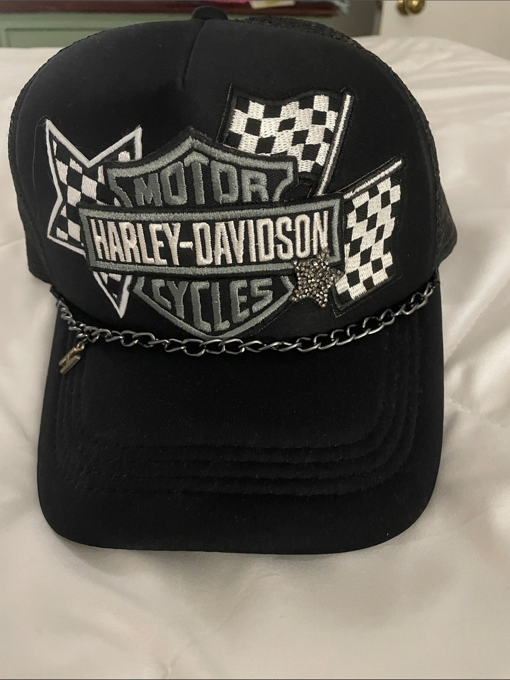 Harley-Davidson Black & White Embroidered Cap with Chain Accent ** never worn